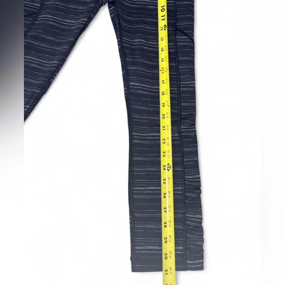 Lululemon Pace Rival Crop Leggings – Cyber Stripe Naval Blue Size 6